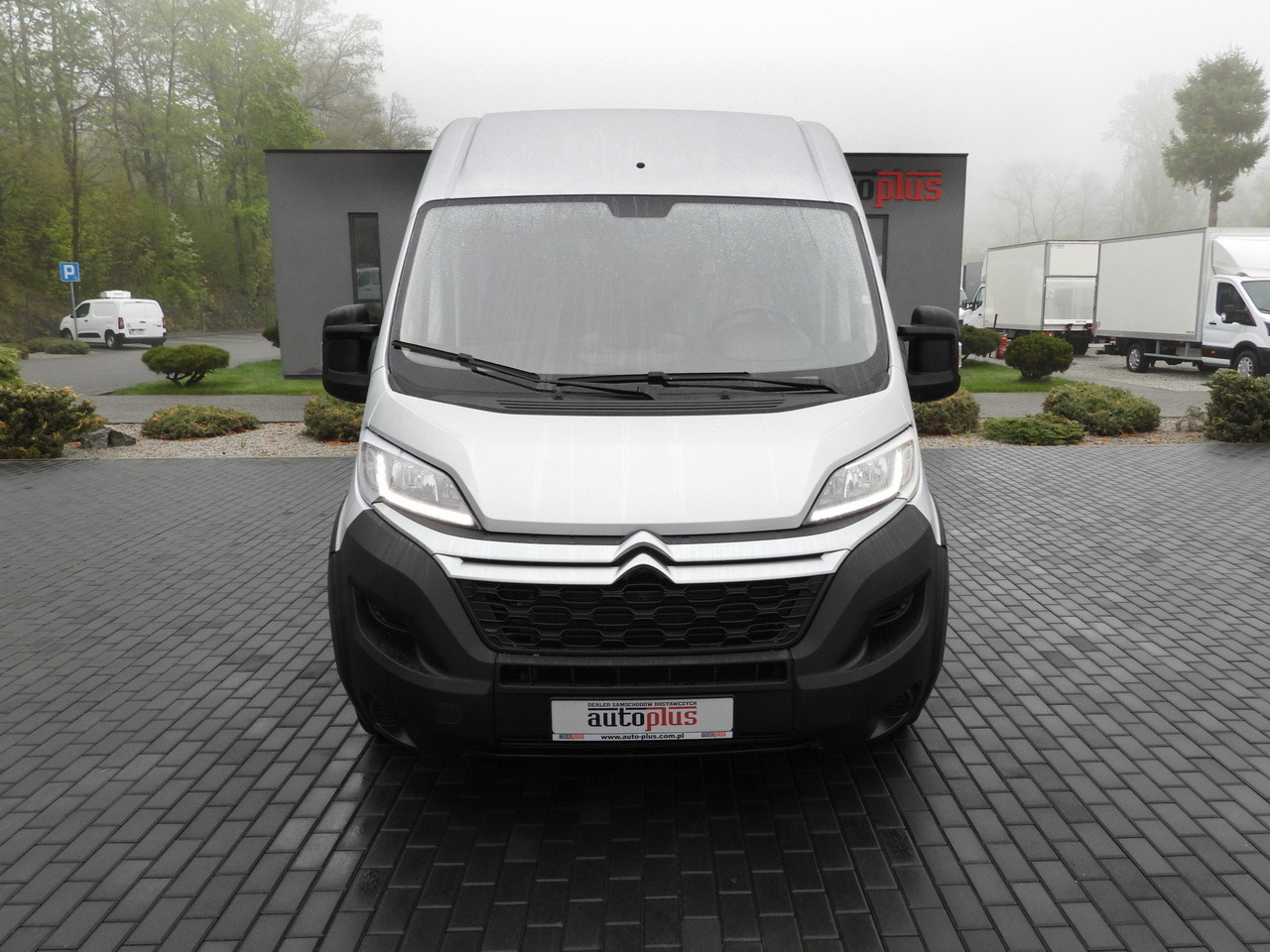 CITROEN JUMPER BOX DELIVERY VAN 7 SEATS CRUISE CONTROL LED LIGHTS AIR CONDITIONING 165HP - Furgon: zdjęcie 5 CITROEN JUMPER BOX DELIVERY VAN 7 SEATS CRUISE CONTROL LED LIGHTS AIR CONDITIONING 165HP - Furgon: zdjęcie 5