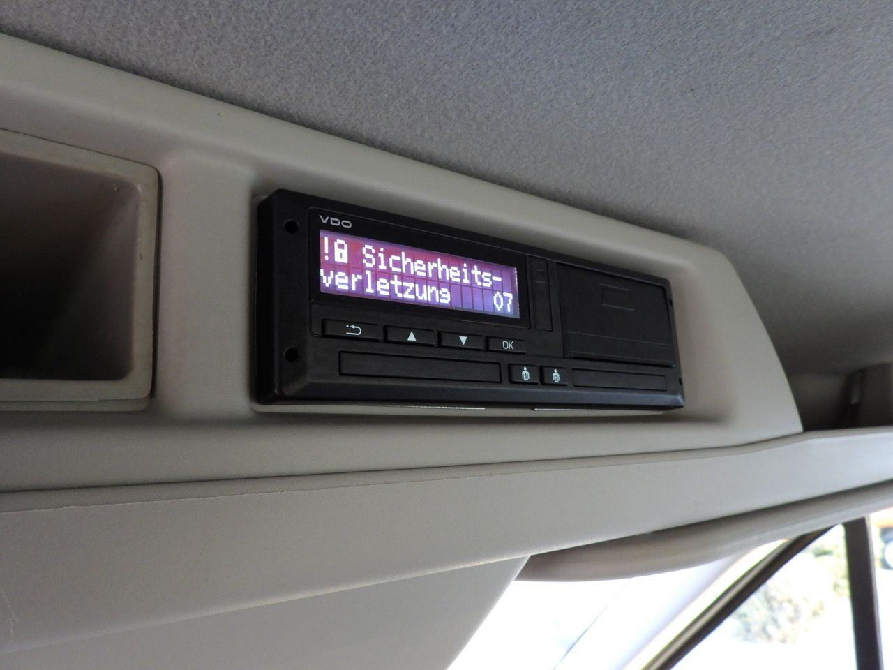 Samochód dostawczy doka FORD TRANSIT 4x4 STAKE BODY DOUBLE CABIN DOKA 6 SEATS CRUISE CONTROL LED LIGHTS AIR CONDITIONING 170HP: zdjęcie 5 Samochód dostawczy doka FORD TRANSIT 4x4 STAKE BODY DOUBLE CABIN DOKA 6 SEATS CRUISE CONTROL LED LIGHTS AIR CONDITIONING 170HP: zdjęcie 5