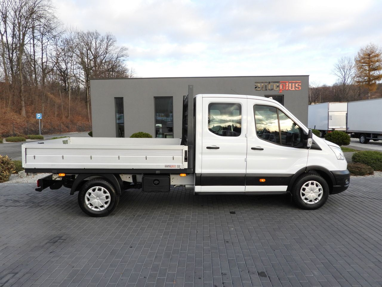 Samochód dostawczy doka FORD TRANSIT 4x4 STAKE BODY DOUBLE CABIN DOKA 6 SEATS CRUISE CONTROL LED LIGHTS AIR CONDITIONING 170HP: zdjęcie 8 Samochód dostawczy doka FORD TRANSIT 4x4 STAKE BODY DOUBLE CABIN DOKA 6 SEATS CRUISE CONTROL LED LIGHTS AIR CONDITIONING 170HP: zdjęcie 8