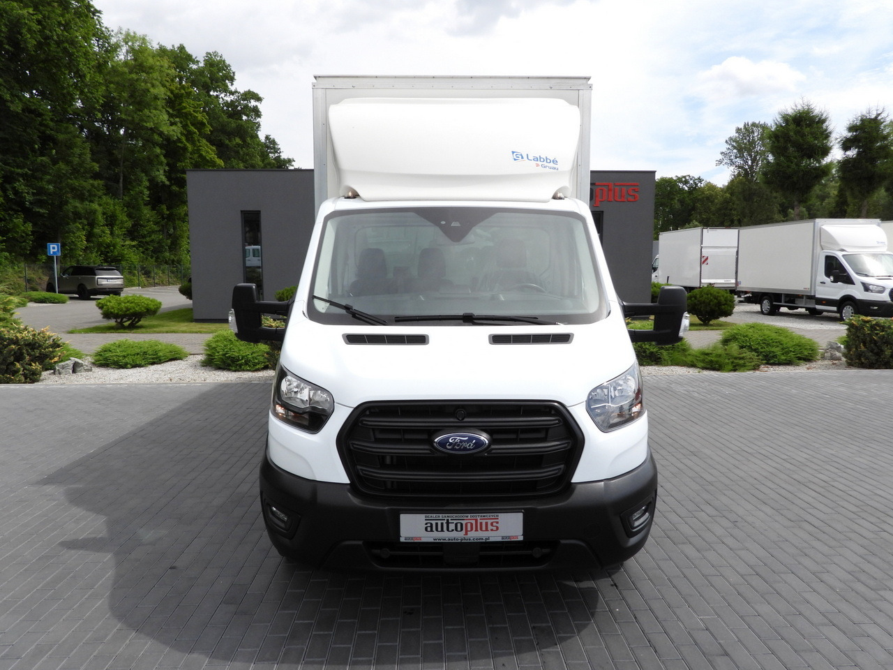 FORD TRANSIT BOX 8 PALLETS CRUISE CONTROL AIR CONDITIONING 130HP - Dostawczy kontener: zdjęcie 5 FORD TRANSIT BOX 8 PALLETS CRUISE CONTROL AIR CONDITIONING 130HP - Dostawczy kontener: zdjęcie 5