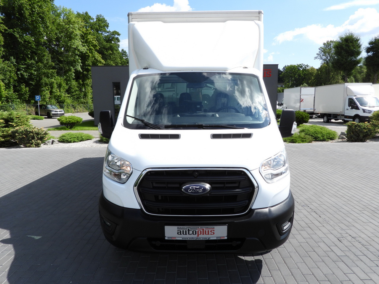 FORD TRANSIT BOX LIFT 8 PALLETS CRUISE CONTROL LED LIGHTS TWIN WHEELS AIR CONDITIONING 130HP - Dostawczy kontener: zdjęcie 5 FORD TRANSIT BOX LIFT 8 PALLETS CRUISE CONTROL LED LIGHTS TWIN WHEELS AIR CONDITIONING 130HP - Dostawczy kontener: zdjęcie 5