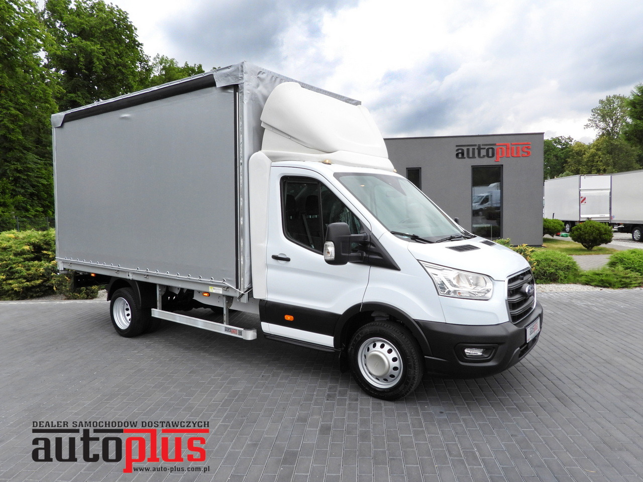 FORD TRANSIT TARPAULIN 8 PALLETS CRUISE CONTROL LED LIGHTS TWIN WHEELS AIR CONDITIONING 130HP - Samochód dostawczy plandeka: zdjęcie 1 FORD TRANSIT TARPAULIN 8 PALLETS CRUISE CONTROL LED LIGHTS TWIN WHEELS AIR CONDITIONING 130HP - Samochód dostawczy plandeka: zdjęcie 1