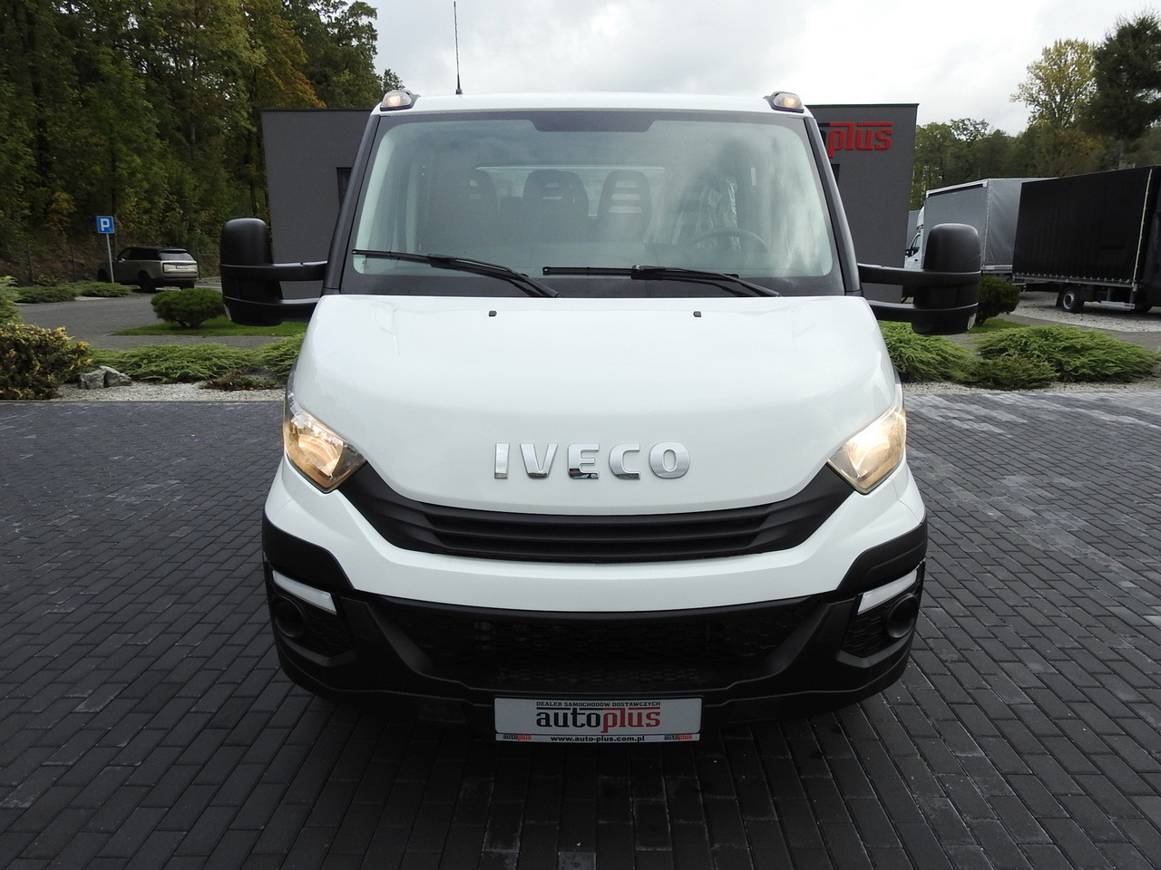 IVECO DAILY 35S15 STAKE BODY DOUBLE CABIN DOKA 7 SEATS AIR CONDITIONING 150HP - Samochód dostawczy doka: zdjęcie 5 IVECO DAILY 35S15 STAKE BODY DOUBLE CABIN DOKA 7 SEATS AIR CONDITIONING 150HP - Samochód dostawczy doka: zdjęcie 5