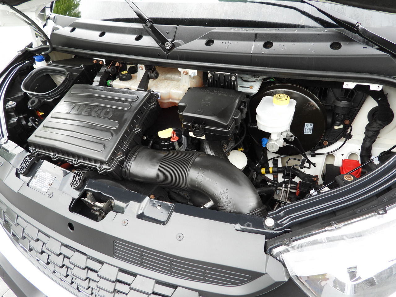 Samochód dostawczy plandeka IVECO DAILY  35S18 TARPAULIN 10 PALLETS WEBASTO CRUISE CONTROL AIR CONDITIONING  180HP: zdjęcie 27