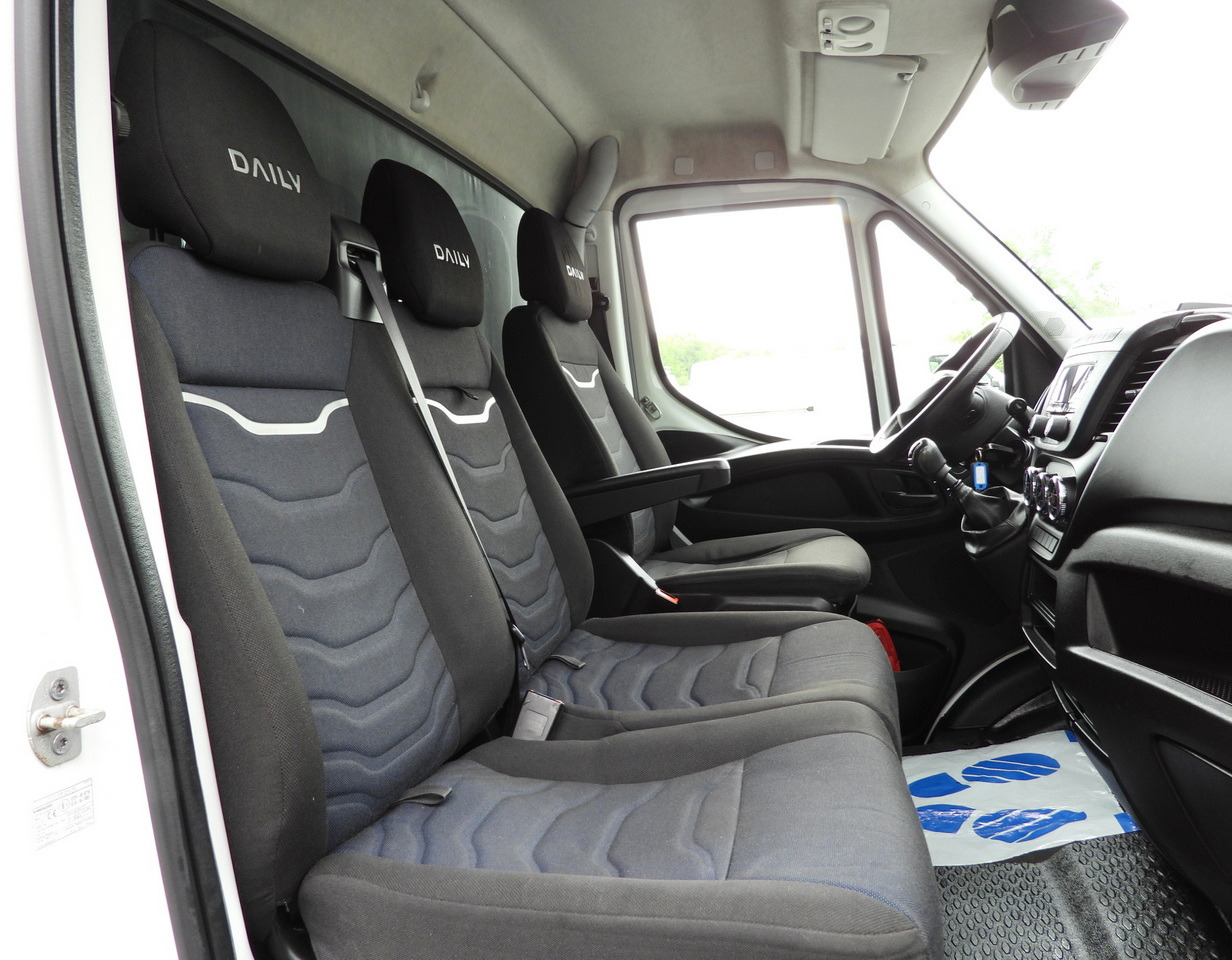 Samochód dostawczy plandeka IVECO DAILY  35S18 TARPAULIN 10 PALLETS WEBASTO CRUISE CONTROL AIR CONDITIONING  180HP: zdjęcie 40