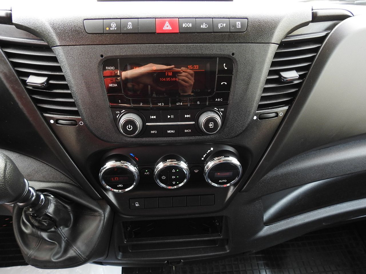 Samochód dostawczy plandeka IVECO DAILY 35S18 TARPAULIN 10 PALLETS WEBASTO CRUISE CONTROL LED LIGHTS AIR CONDITIONING  180HP: zdjęcie 39