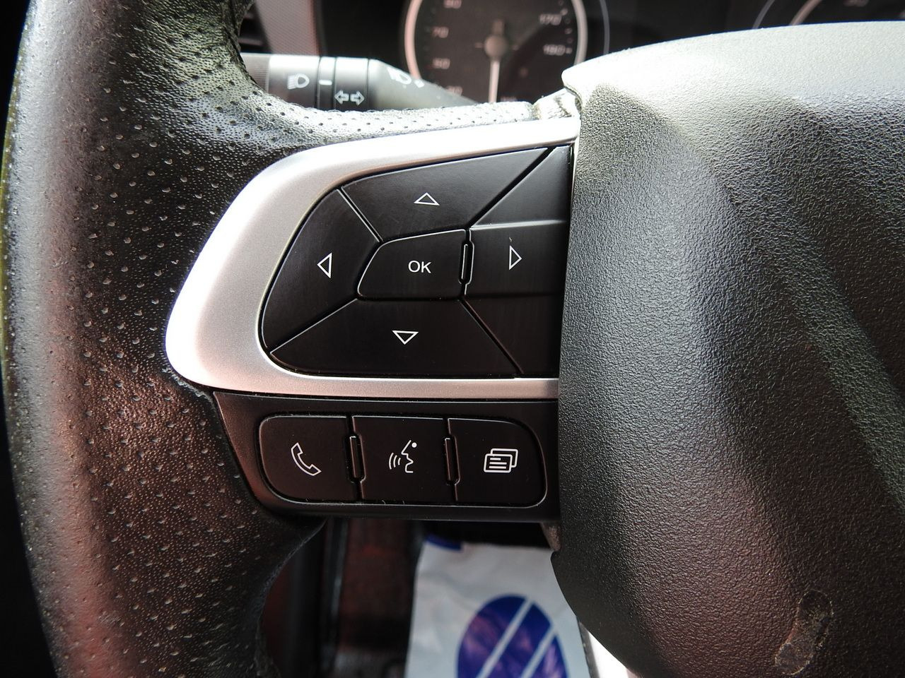 Samochód dostawczy plandeka IVECO DAILY 35S18 TARPAULIN 10 PALLETS WEBASTO CRUISE CONTROL LED LIGHTS AIR CONDITIONING  180HP: zdjęcie 33