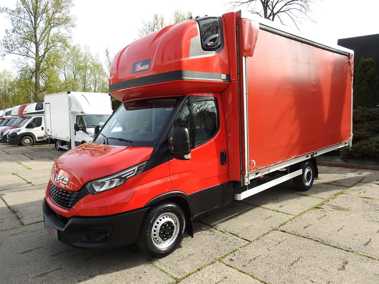Samochód dostawczy plandeka IVECO DAILY 35S18 TARPAULIN 10 PALLETS WEBASTO CRUISE CONTROL LED LIGHTS AIR CONDITIONING  180HP: zdjęcie 6