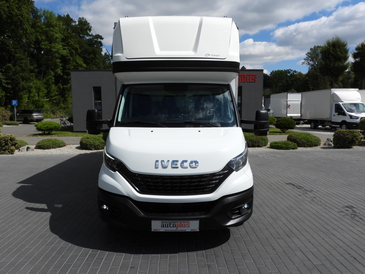 IVECO DAILY 35S18 TARPAULIN 10 PALLETS WEBASTO CRUISE CONTROL NAVIGATION LED LIGHTS AIR CONDITIONING 180HP - Samochód dostawczy plandeka: zdjęcie 5 IVECO DAILY 35S18 TARPAULIN 10 PALLETS WEBASTO CRUISE CONTROL NAVIGATION LED LIGHTS AIR CONDITIONING 180HP - Samochód dostawczy plandeka: zdjęcie 5