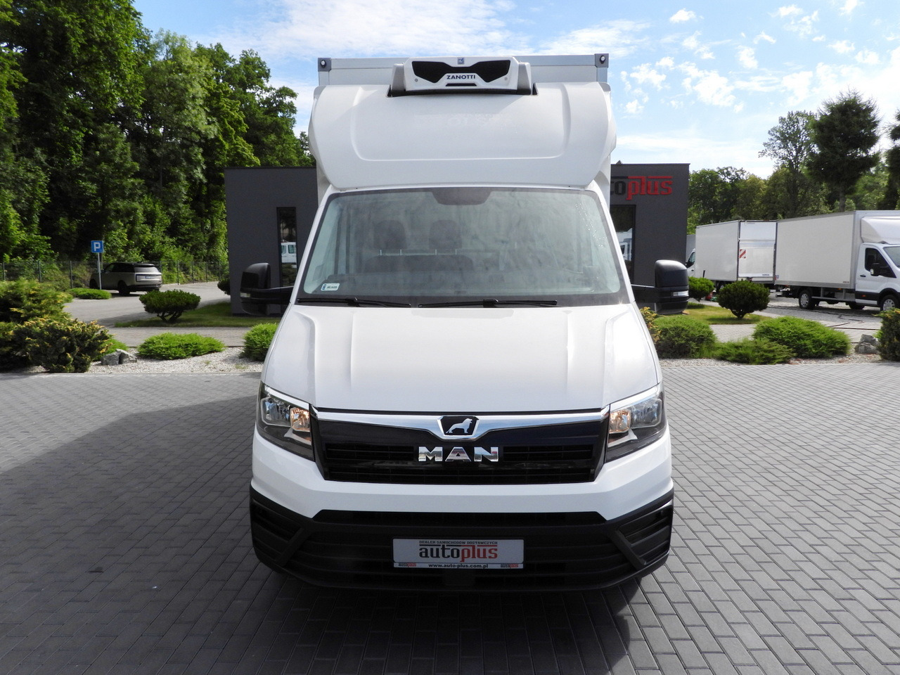 MAN TGE 3.140 REGRIGERATOR BOX -1*C 8 PALLETS HEATING FUNCTION CRUISE CONTROL PNEUMATICS AIR CONDITIONING 140HP - Samochód dostawczy chłodnia: zdjęcie 5 MAN TGE 3.140 REGRIGERATOR BOX -1*C 8 PALLETS HEATING FUNCTION CRUISE CONTROL PNEUMATICS AIR CONDITIONING 140HP - Samochód dostawczy chłodnia: zdjęcie 5