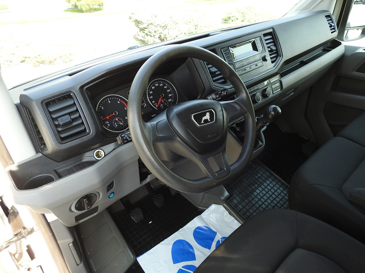 MAN TGE TARPAULIN 10 PALLETS AIR CONDITIONING 180HP - Samochód dostawczy plandeka: zdjęcie 2 MAN TGE TARPAULIN 10 PALLETS AIR CONDITIONING 180HP - Samochód dostawczy plandeka: zdjęcie 2