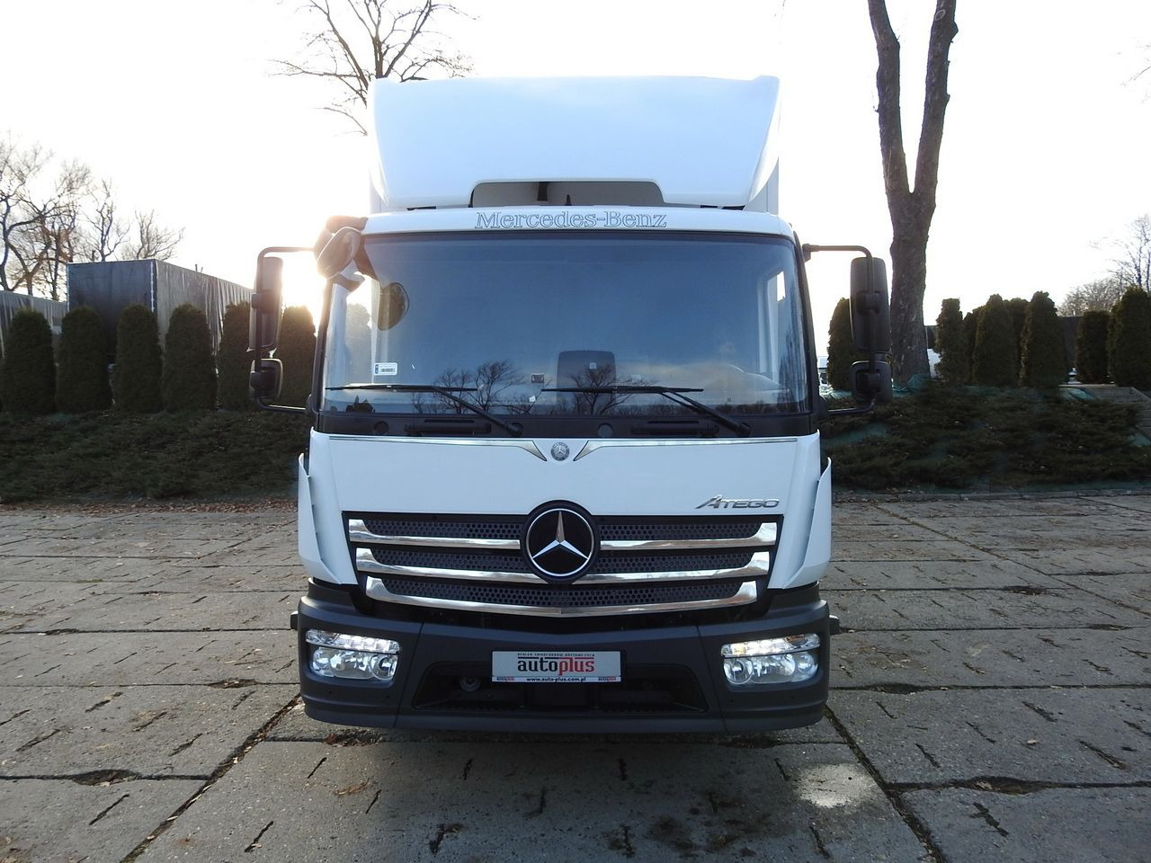 MERCEDES ATEGO 12.24 REGRIGERATOR BOX -10*C LIFT 16 PALLETS HEATING FUNCTION WEBASTO CRUISE CONTROL PNEUMATICS AIR CONDITIONING 240HP - Samochód ciężarowy chłodnia: zdjęcie 5 MERCEDES ATEGO 12.24 REGRIGERATOR BOX -10*C LIFT 16 PALLETS HEATING FUNCTION WEBASTO CRUISE CONTROL PNEUMATICS AIR CONDITIONING 240HP - Samochód ciężarowy chłodnia: zdjęcie 5