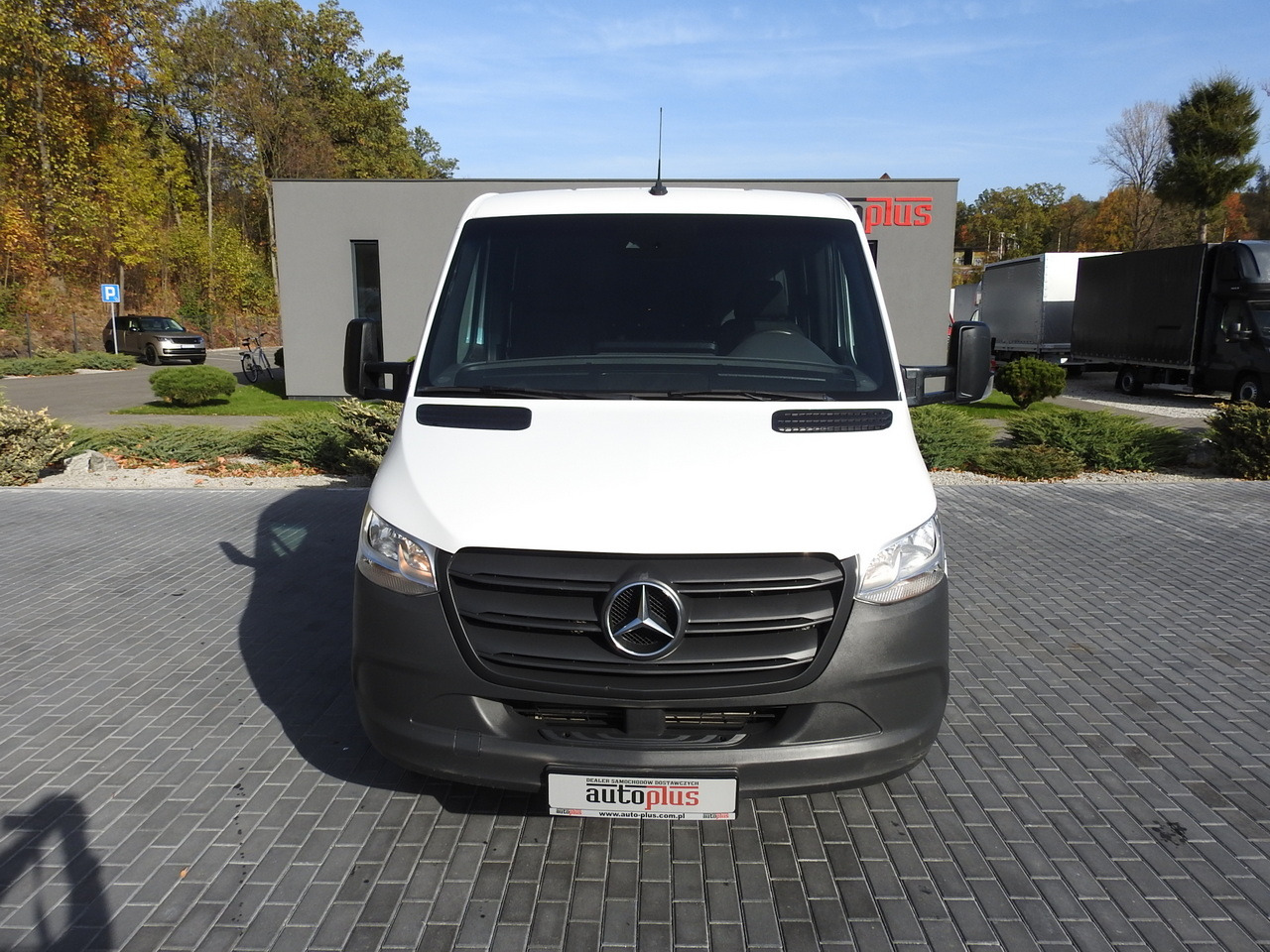 MERCEDES SPRINTER 516 STAKE BODY DOUBLE CABIN DOKA 6 SEATS CRUISE CONTROL AIR CONDITIONING TWIN WHEELS 160HP - Samochód dostawczy doka: zdjęcie 5 MERCEDES SPRINTER 516 STAKE BODY DOUBLE CABIN DOKA 6 SEATS CRUISE CONTROL AIR CONDITIONING TWIN WHEELS 160HP - Samochód dostawczy doka: zdjęcie 5