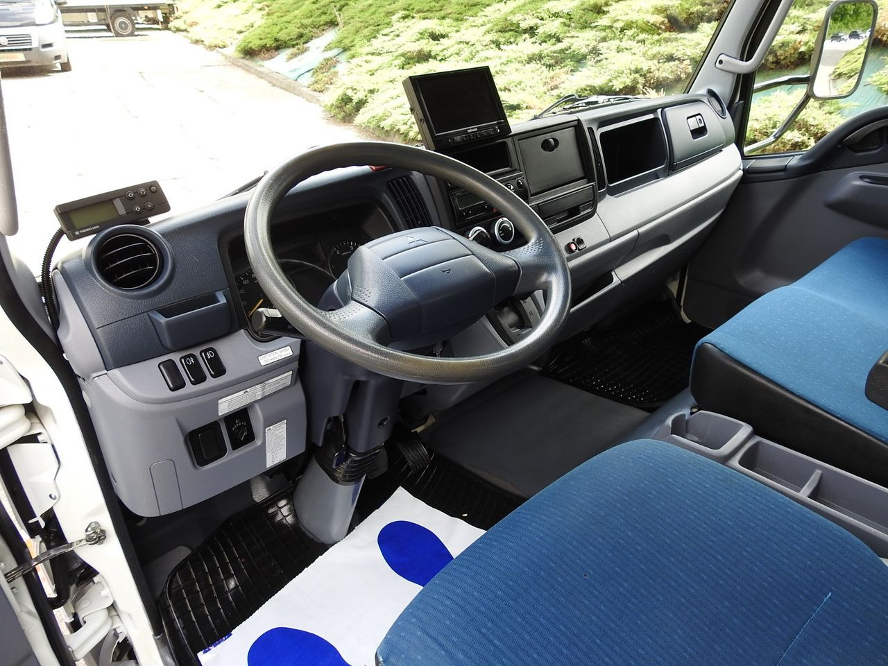 MITSUBISHI CANTER FUSO 7C15 REGRIGERATOR BOX -4*C LIFT POWER SUPPLY 230V AIR CONDITIONING AUTOMATIC TRANSMISSION 150HP - Samochód ciężarowy chłodnia: zdjęcie 2 MITSUBISHI CANTER FUSO 7C15 REGRIGERATOR BOX -4*C LIFT POWER SUPPLY 230V AIR CONDITIONING AUTOMATIC TRANSMISSION 150HP - Samochód ciężarowy chłodnia: zdjęcie 2