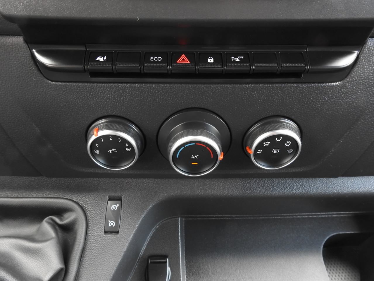 Furgon OPEL MOVANO BOX DELIVERY VAN 7 SEATS CRUISE CONTROL LED LIGHTS AIR CONDITIONING 135HP: zdjęcie 32 Furgon OPEL MOVANO BOX DELIVERY VAN 7 SEATS CRUISE CONTROL LED LIGHTS AIR CONDITIONING 135HP: zdjęcie 32