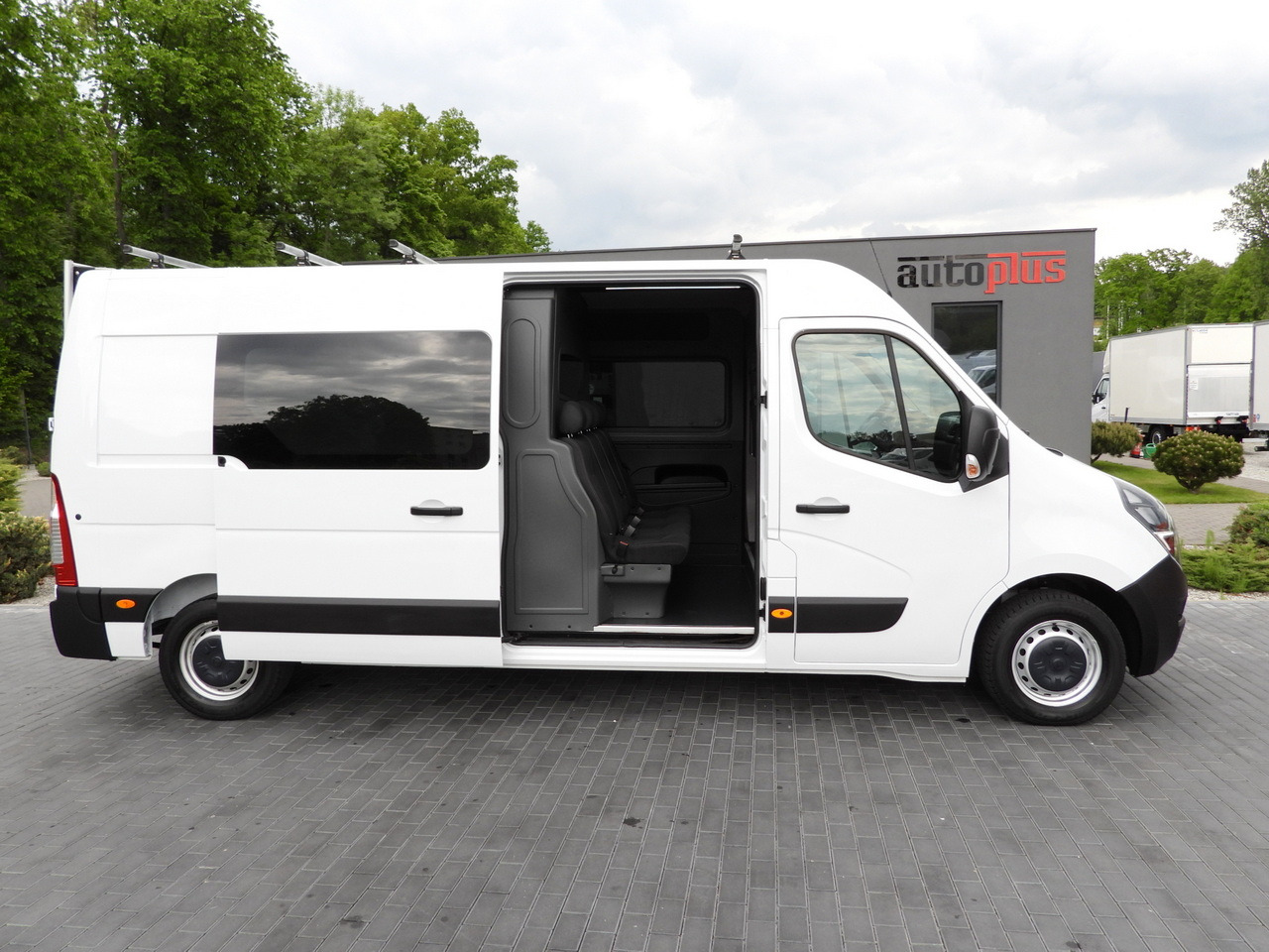 OPEL MOVANO  BOX DELIVERY VAN 7 SEATS CRUISE CONTROL LED LIGHTS AIR CONDITIONING  135HP OPEL MOVANO  BOX DELIVERY VAN 7 SEATS CRUISE CONTROL LED LIGHTS AIR CONDITIONING  135HP: zdjęcie 8