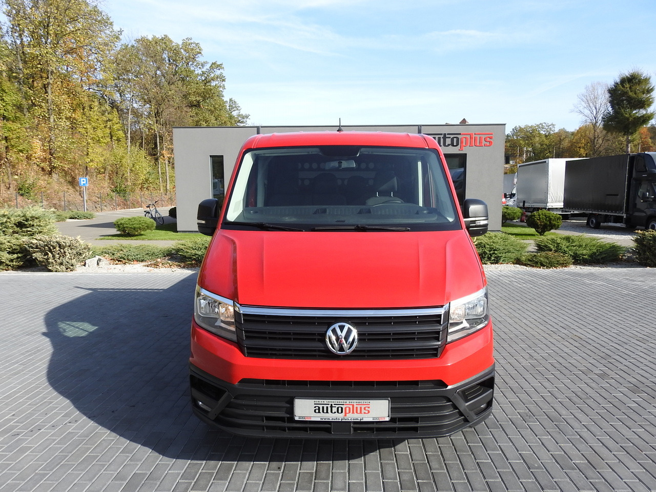 VOLKSWAGEN CRAFTER STAKE BODY DOUBLE CABIN DOKA 7 SEATS AIR CONDITIONING 140HP - Samochód dostawczy doka: zdjęcie 5 VOLKSWAGEN CRAFTER STAKE BODY DOUBLE CABIN DOKA 7 SEATS AIR CONDITIONING 140HP - Samochód dostawczy doka: zdjęcie 5