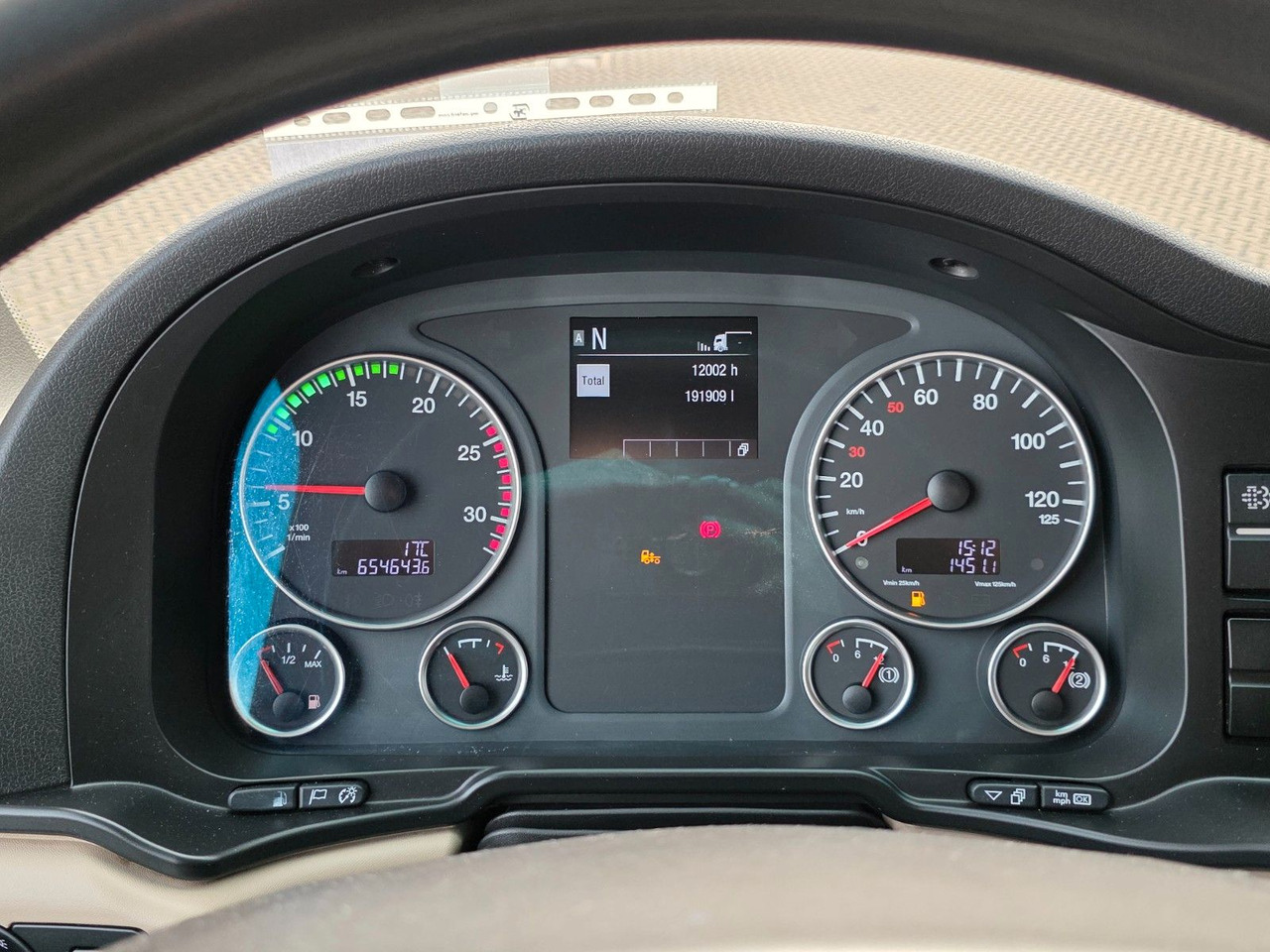 Ciągnik siodłowy MAN TGX 18.460 4X2 LLS-U / Retarder / 2 Tanks: zdjęcie 40