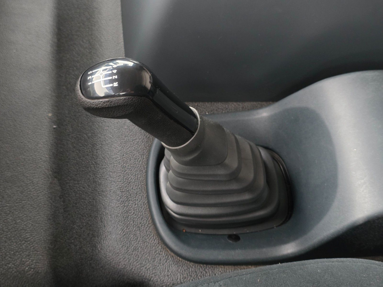 Samochód ciężarowy furgon MAN TGL 12.220 4x2 BL / Ladebordwand: zdjęcie 42 Samochód ciężarowy furgon MAN TGL 12.220 4x2 BL / Ladebordwand: zdjęcie 42