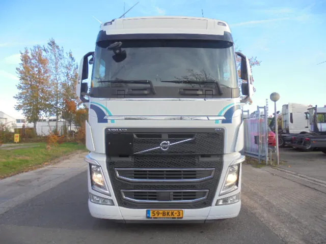 Volvo FH 460 6X2 NL TRUCK APK 02/26 - Ciągnik siodłowy: zdjęcie 2 Volvo FH 460 6X2 NL TRUCK APK 02/26 - Ciągnik siodłowy: zdjęcie 2
