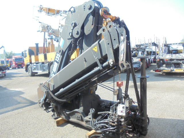 Hiab 135/3 - Samochód ciężarowy skrzyniowy/ Platforma, Samochod ciężarowy z HDS: zdjęcie 2 Hiab 135/3 - Samochód ciężarowy skrzyniowy/ Platforma, Samochod ciężarowy z HDS: zdjęcie 2