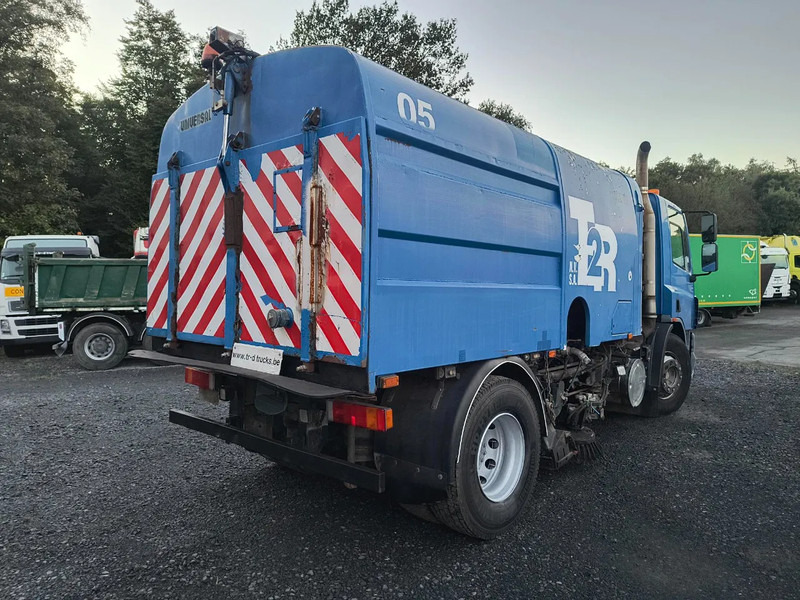 DAF CF 75.250 DRIVING CONDITION - SWEEPER NEEDS REPAIRMENT - Zamiatarka uliczna: zdjęcie 5 DAF CF 75.250 DRIVING CONDITION - SWEEPER NEEDS REPAIRMENT - Zamiatarka uliczna: zdjęcie 5