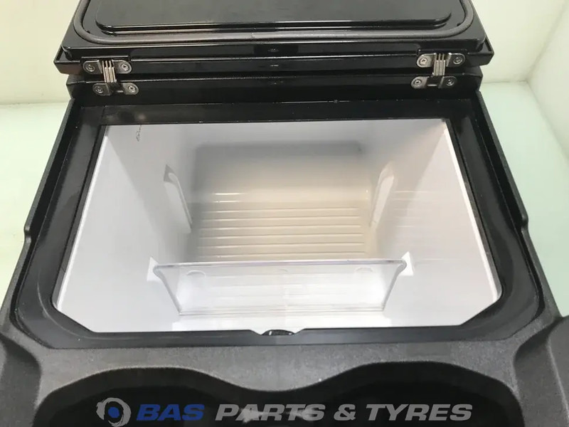 DAF XG+ Koelkast DAF 35 Liter 2318729 - Części zamienne do Samochodów ciężarowych: zdjęcie 5 DAF XG+ Koelkast DAF 35 Liter 2318729 - Części zamienne do Samochodów ciężarowych: zdjęcie 5