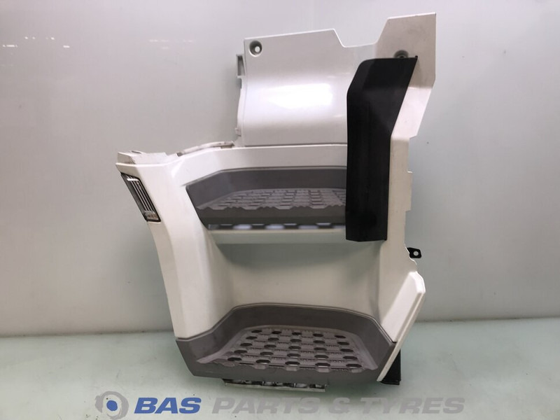 DAF XF G2 Opstap Rechts DAF 2237311 - Nadwozie i zewnętrzne elementy do Samochodów ciężarowych: zdjęcie 1 DAF XF G2 Opstap Rechts DAF 2237311 - Nadwozie i zewnętrzne elementy do Samochodów ciężarowych: zdjęcie 1