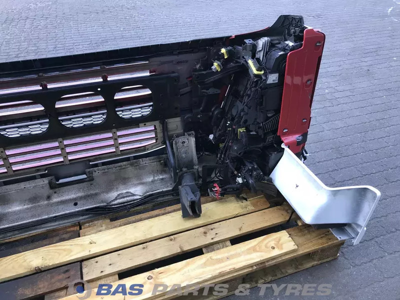 Volvo FM4 Bumper Volvo 21221129 - Zderzak do Samochodów ciężarowych: zdjęcie 5 Volvo FM4 Bumper Volvo 21221129 - Zderzak do Samochodów ciężarowych: zdjęcie 5