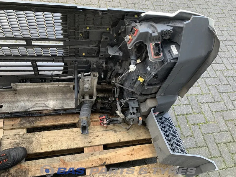 Volvo FM5 Bumper Volvo 82491840 - Zderzak do Samochodów ciężarowych: zdjęcie 5 Volvo FM5 Bumper Volvo 82491840 - Zderzak do Samochodów ciężarowych: zdjęcie 5