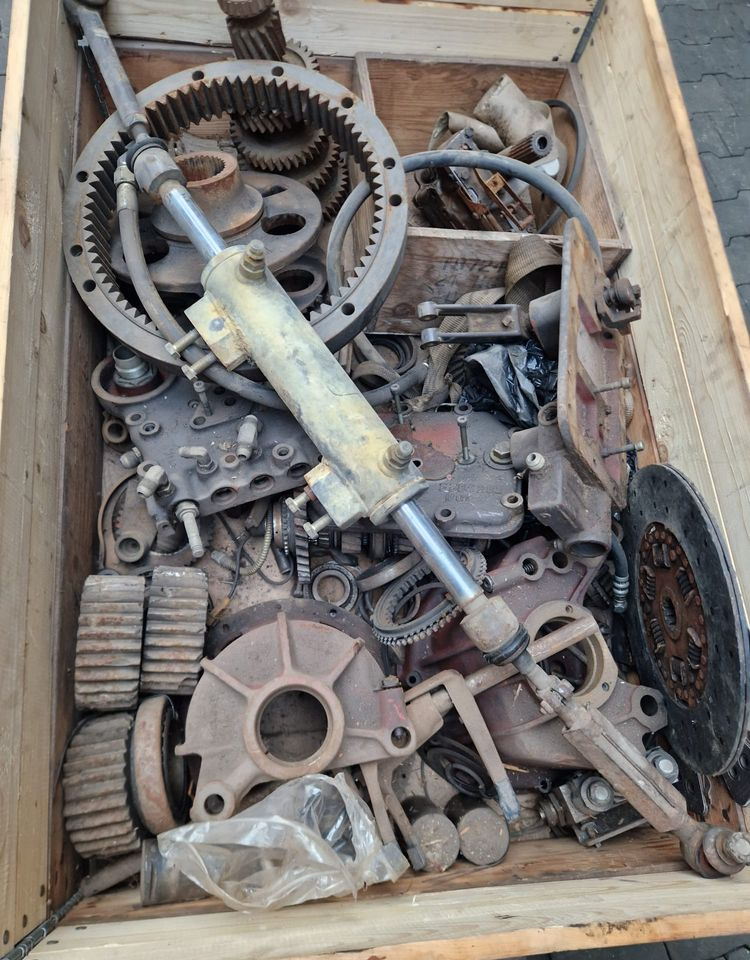 Części do Ciągnika Massey Ferguson MF 3000, 6000 Części do skrzyni biegów - Skrzynia biegów i części do Maszyn rolniczych: zdjęcie 1 Części do Ciągnika Massey Ferguson MF 3000, 6000 Części do skrzyni biegów - Skrzynia biegów i części do Maszyn rolniczych: zdjęcie 1