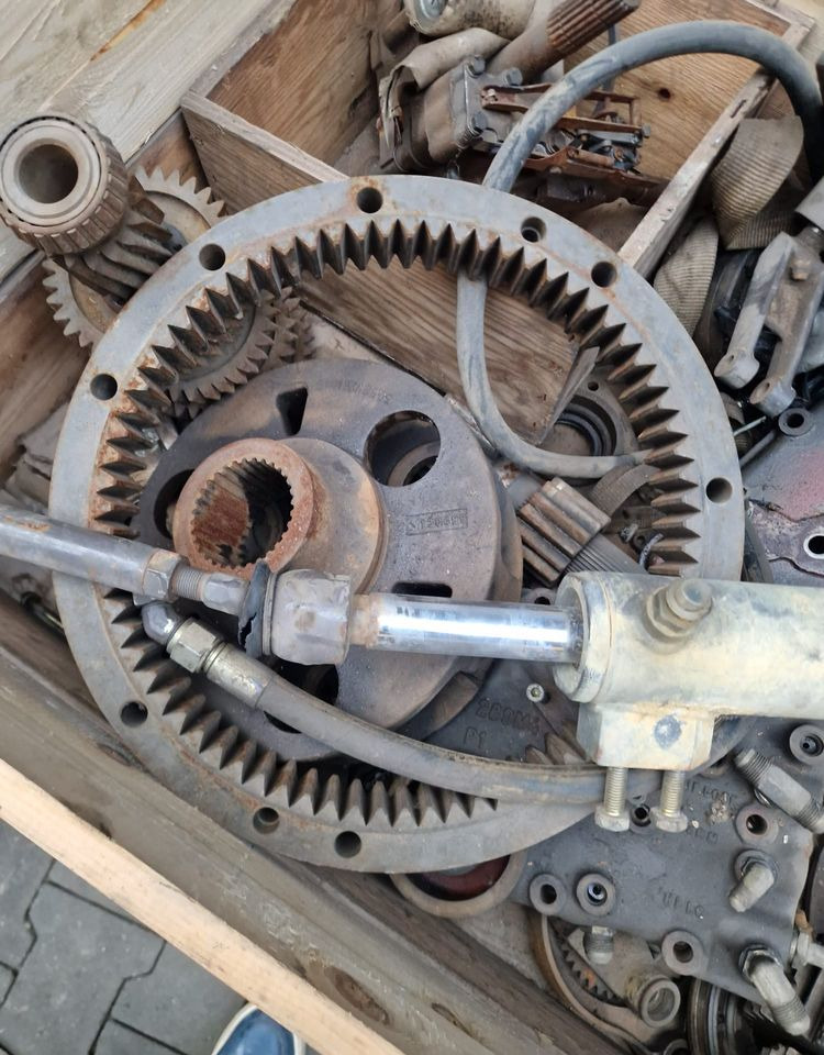 Części do Ciągnika Massey Ferguson MF 3000, 6000 Części do skrzyni biegów - Skrzynia biegów i części do Maszyn rolniczych: zdjęcie 2 Części do Ciągnika Massey Ferguson MF 3000, 6000 Części do skrzyni biegów - Skrzynia biegów i części do Maszyn rolniczych: zdjęcie 2