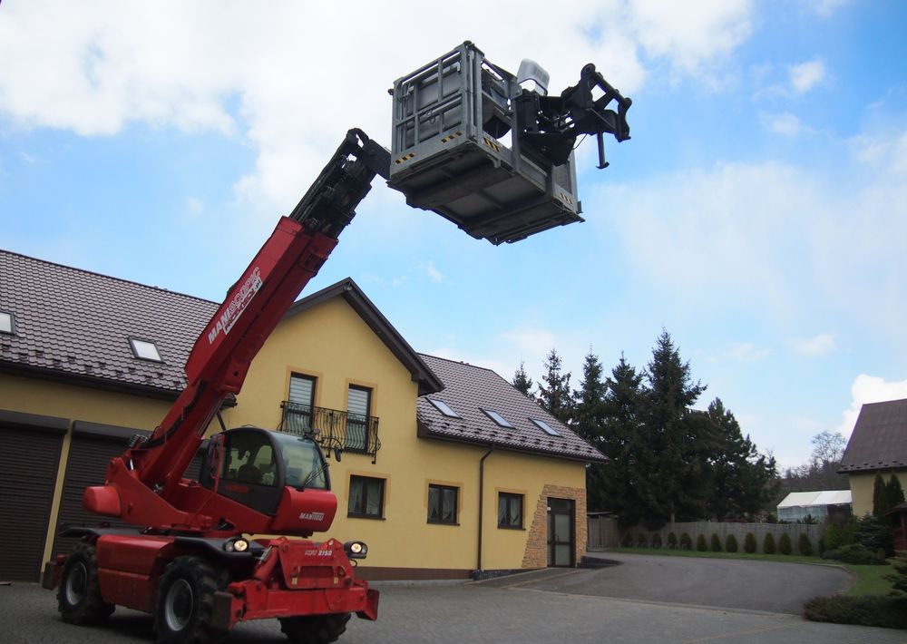 Ładowarka teleskopowa Manitou MRT 2150 Privilege MANITOU ważne UDT - Ładowarka teleskopowa: zdjęcie 2 Ładowarka teleskopowa Manitou MRT 2150 Privilege MANITOU ważne UDT - Ładowarka teleskopowa: zdjęcie 2