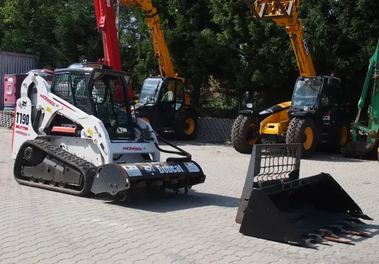 Miniładowarka Bobcat T190 2012 - Miniładowarka gąsienicowa: zdjęcie 2 Miniładowarka Bobcat T190 2012 - Miniładowarka gąsienicowa: zdjęcie 2
