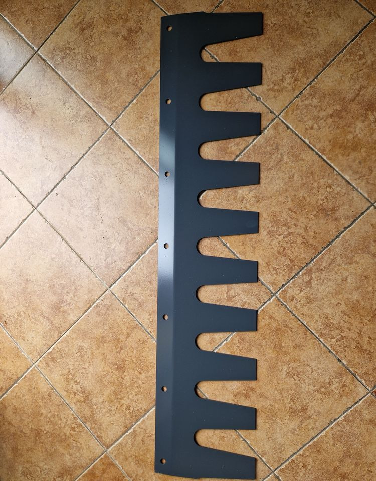 Wyposażenie Claas 5 klawiszowe 2023 Grzebień klepiska - kukurydza Claas Dominator Mega Medion Tucano - Osprzęt: zdjęcie 2 Wyposażenie Claas 5 klawiszowe 2023 Grzebień klepiska - kukurydza Claas Dominator Mega Medion Tucano - Osprzęt: zdjęcie 2