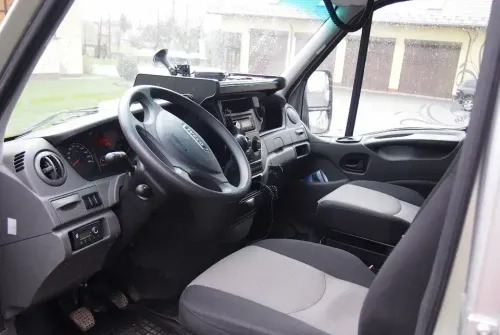 Samochód Iveco Daily 35c21 2012 DMC 3,5T DOKA dubel kabina - Samochód dostawczy plandeka, Samochód dostawczy doka: zdjęcie 5 Samochód Iveco Daily 35c21 2012 DMC 3,5T DOKA dubel kabina - Samochód dostawczy plandeka, Samochód dostawczy doka: zdjęcie 5