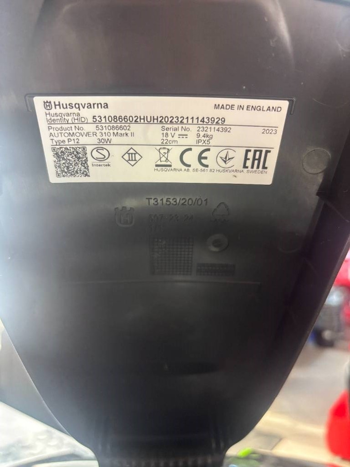 Husqvarna Automower 310 - Kosiarka spalinowa: zdjęcie 4 Husqvarna Automower 310 - Kosiarka spalinowa: zdjęcie 4