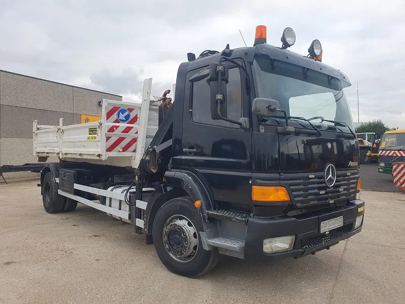 Mercedes-Benz Atego 1928 - Samochod ciężarowy z HDS: zdjęcie 3 Mercedes-Benz Atego 1928 - Samochod ciężarowy z HDS: zdjęcie 3