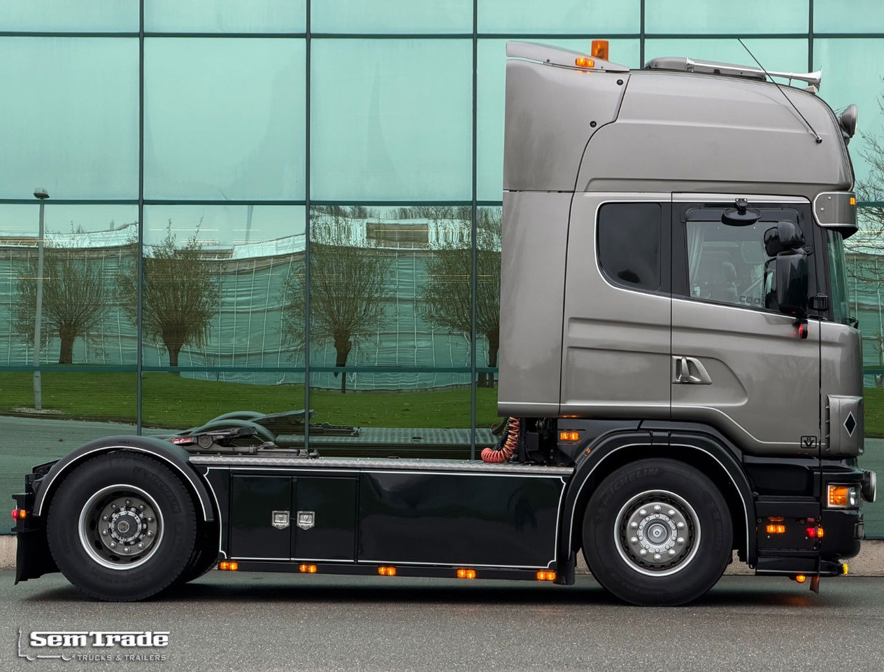 Scania R164-480 V8 King Retarder Manual Gearbox Showtruck Completely Rebuild Unique Condition - Ciągnik siodłowy: zdjęcie 5 Scania R164-480 V8 King Retarder Manual Gearbox Showtruck Completely Rebuild Unique Condition - Ciągnik siodłowy: zdjęcie 5