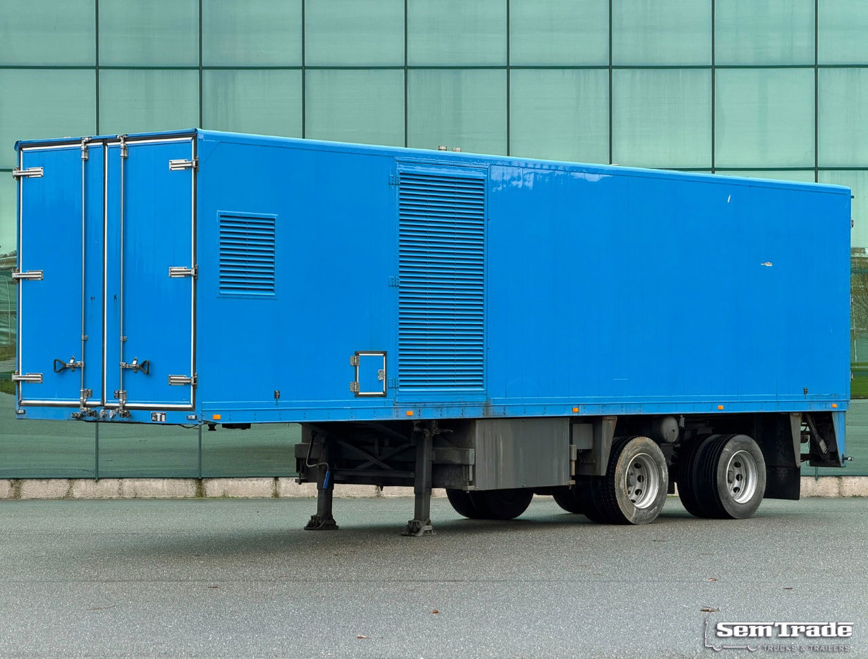 Floor FLO-12-202 Steering Axle Drum Brakes Holland-Trailer - Naczepa zamknięte nadwozie: zdjęcie 1 Floor FLO-12-202 Steering Axle Drum Brakes Holland-Trailer - Naczepa zamknięte nadwozie: zdjęcie 1