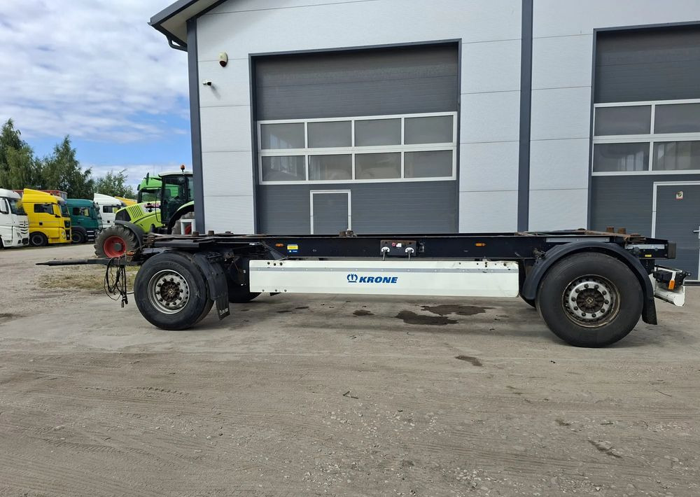 Krone BDF przyczepa - Przyczepa kontenerowiec/ System wymienny: zdjęcie 2 Krone BDF przyczepa - Przyczepa kontenerowiec/ System wymienny: zdjęcie 2