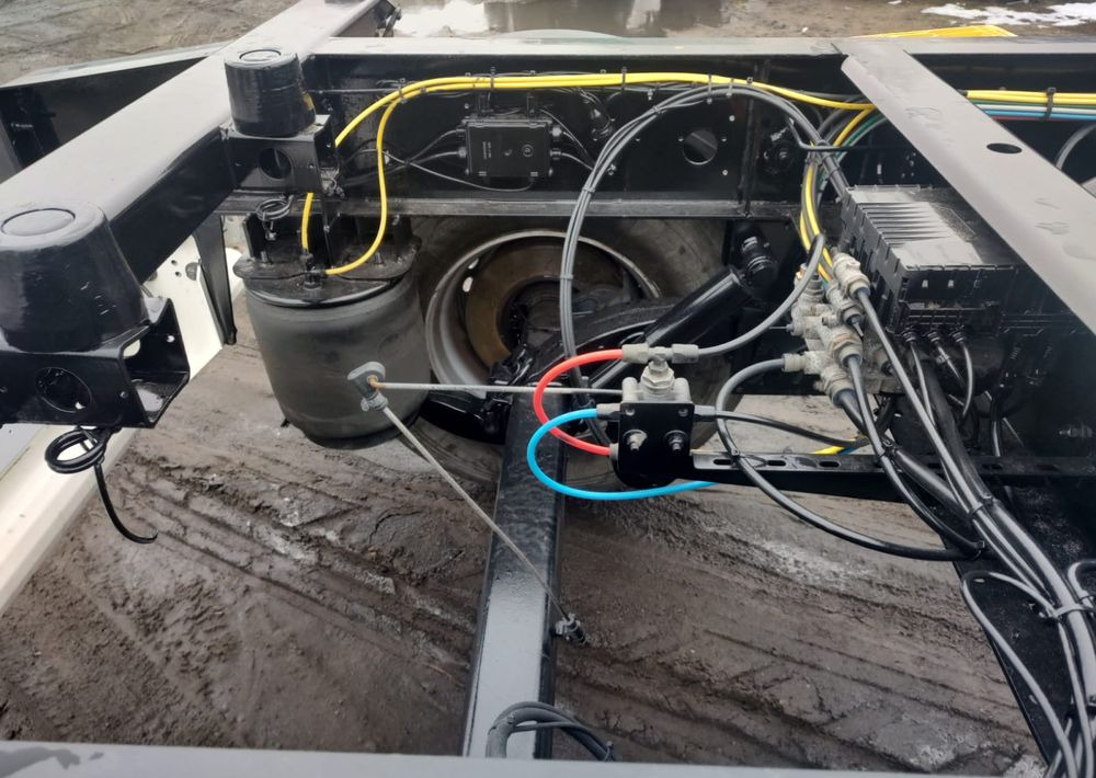 Krone Przyczepa BDF Krone - Przyczepa kontenerowiec/ System wymienny: zdjęcie 2 Krone Przyczepa BDF Krone - Przyczepa kontenerowiec/ System wymienny: zdjęcie 2