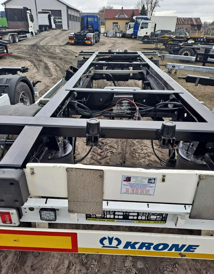 Krone Przyczepa Krone BDF 2017 rok - Przyczepa kontenerowiec/ System wymienny: zdjęcie 5 Krone Przyczepa Krone BDF 2017 rok - Przyczepa kontenerowiec/ System wymienny: zdjęcie 5