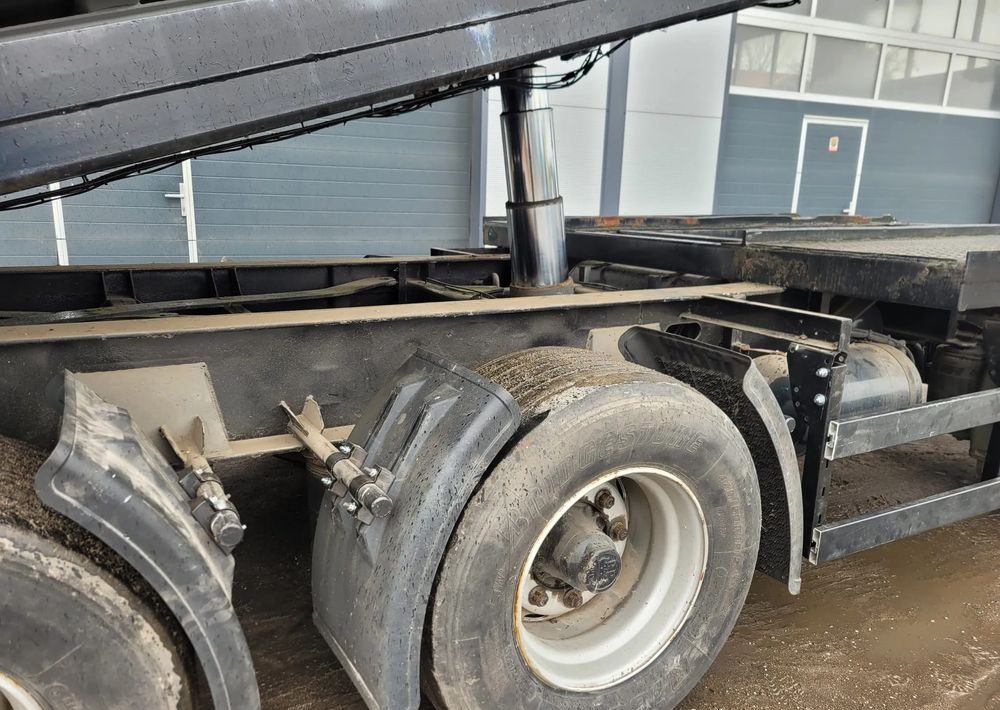 Krone Przyczepa wywrotka 3 osie wywrot - Przyczepa wywrotka: zdjęcie 2 Krone Przyczepa wywrotka 3 osie wywrot - Przyczepa wywrotka: zdjęcie 2