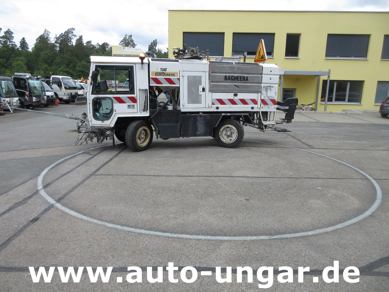 Euroliners Trassar Bagheera Markiermaschine Roadmarking Straßenmarkierung - Maszyna drogowa: zdjęcie 1 Euroliners Trassar Bagheera Markiermaschine Roadmarking Straßenmarkierung - Maszyna drogowa: zdjęcie 1