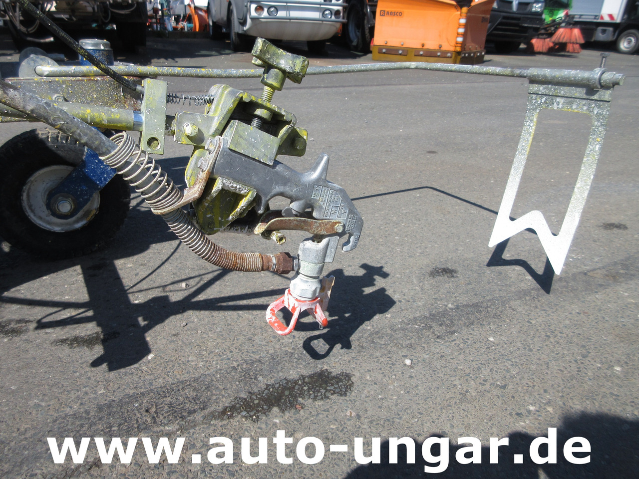 Graco LineLazer III 3900 Linedriver ride-on striper Roadmarking Straßenmarkierung - Maszyna drogowa: zdjęcie 5 Graco LineLazer III 3900 Linedriver ride-on striper Roadmarking Straßenmarkierung - Maszyna drogowa: zdjęcie 5