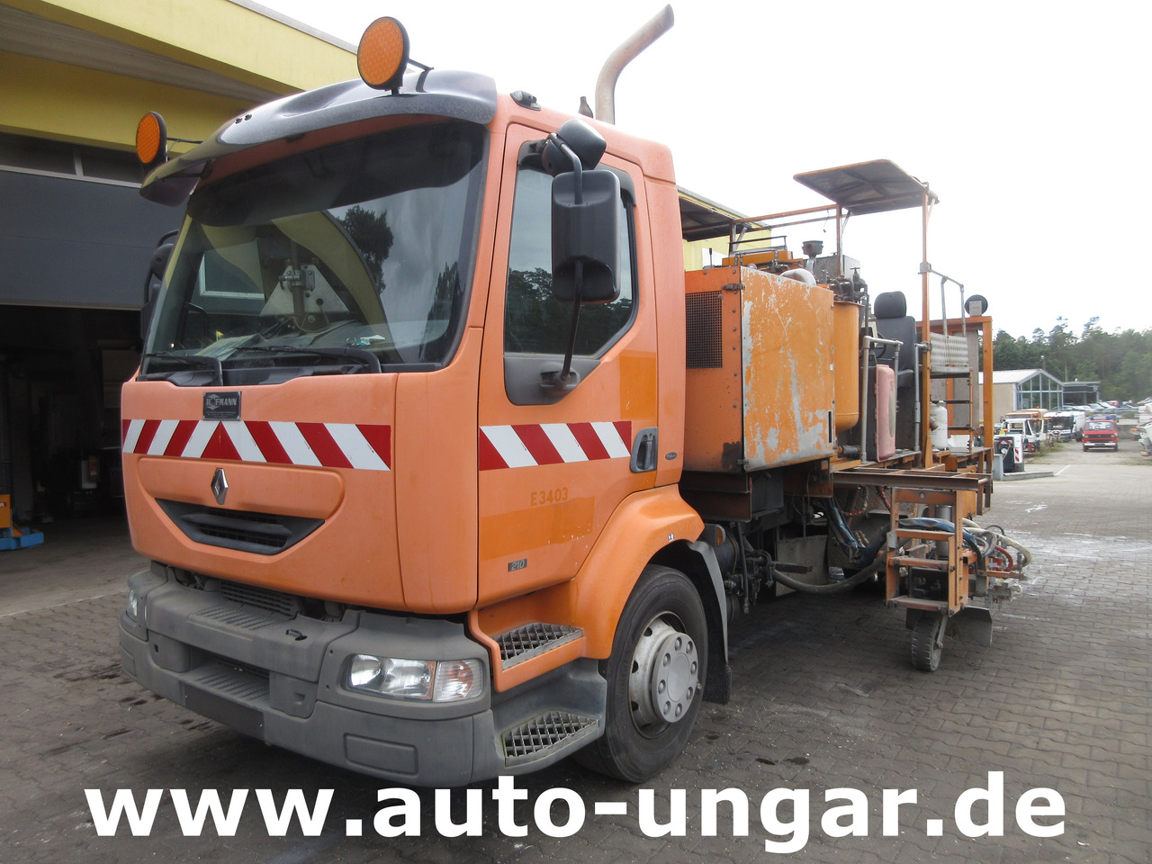 Hofmann H75 - 1000 Thermoplastic Roadmarking Machine Truck Mounted Hot Paint - Maszyna drogowa: zdjęcie 1 Hofmann H75 - 1000 Thermoplastic Roadmarking Machine Truck Mounted Hot Paint - Maszyna drogowa: zdjęcie 1