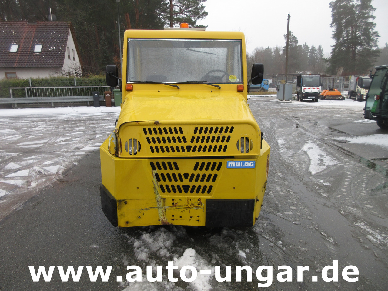 MULAG Comet 6D Baujahr 2015 Gepäckschlepper Pushback Deutz Diesel - Ciągnik bagażowy: zdjęcie 2 MULAG Comet 6D Baujahr 2015 Gepäckschlepper Pushback Deutz Diesel - Ciągnik bagażowy: zdjęcie 2