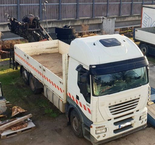 Iveco Stralis 420 - Samochód ciężarowy skrzyniowy/ Platforma, Samochod ciężarowy z HDS: zdjęcie 2 Iveco Stralis 420 - Samochód ciężarowy skrzyniowy/ Platforma, Samochod ciężarowy z HDS: zdjęcie 2