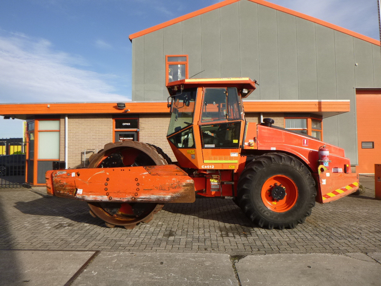 DYNAPAC CA612PD - Kompaktor: zdjęcie 2 DYNAPAC CA612PD - Kompaktor: zdjęcie 2